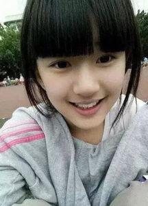 网红吃瓜周珊图片高清,高清美照引网友热议